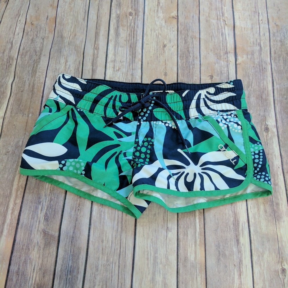 O'Neill Green Blue Black Floral Women's Shorts